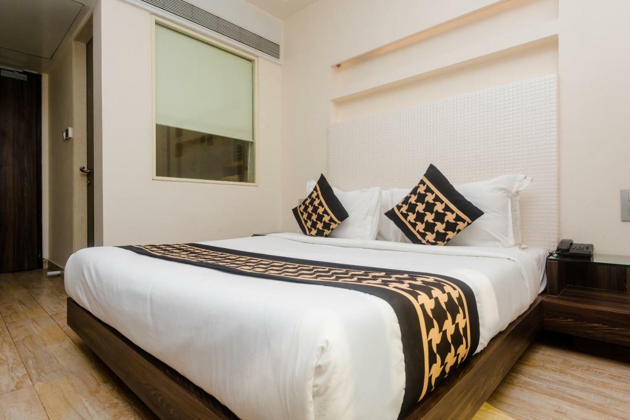 Mumbai House Hotel Juhu 外观 照片
